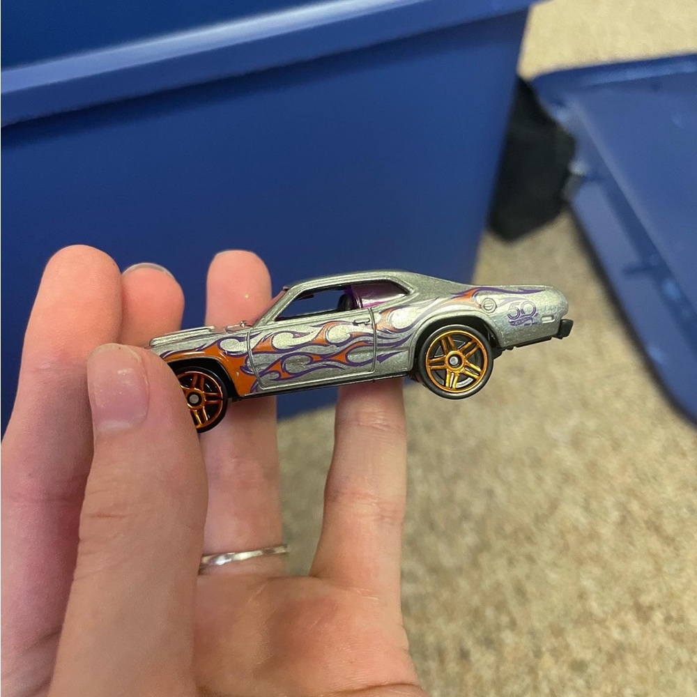 Hot Wheels Gray Car